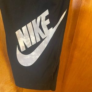 Size 2x used condition Nike leggings cropped